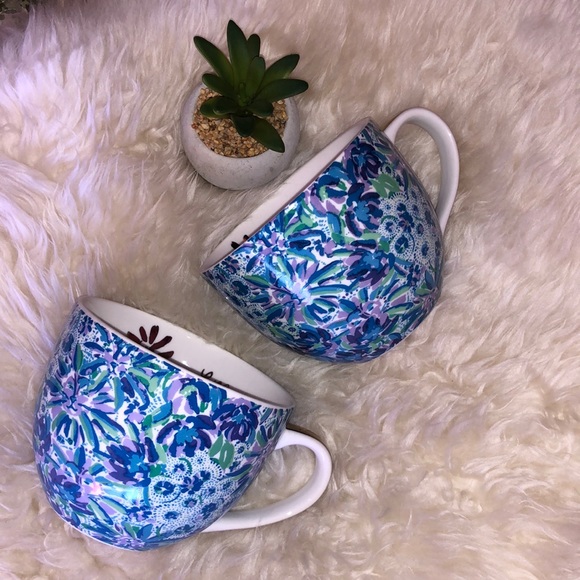 LILLY PULITZER ceramic Two MUGS 12oz - Picture 2 of 5